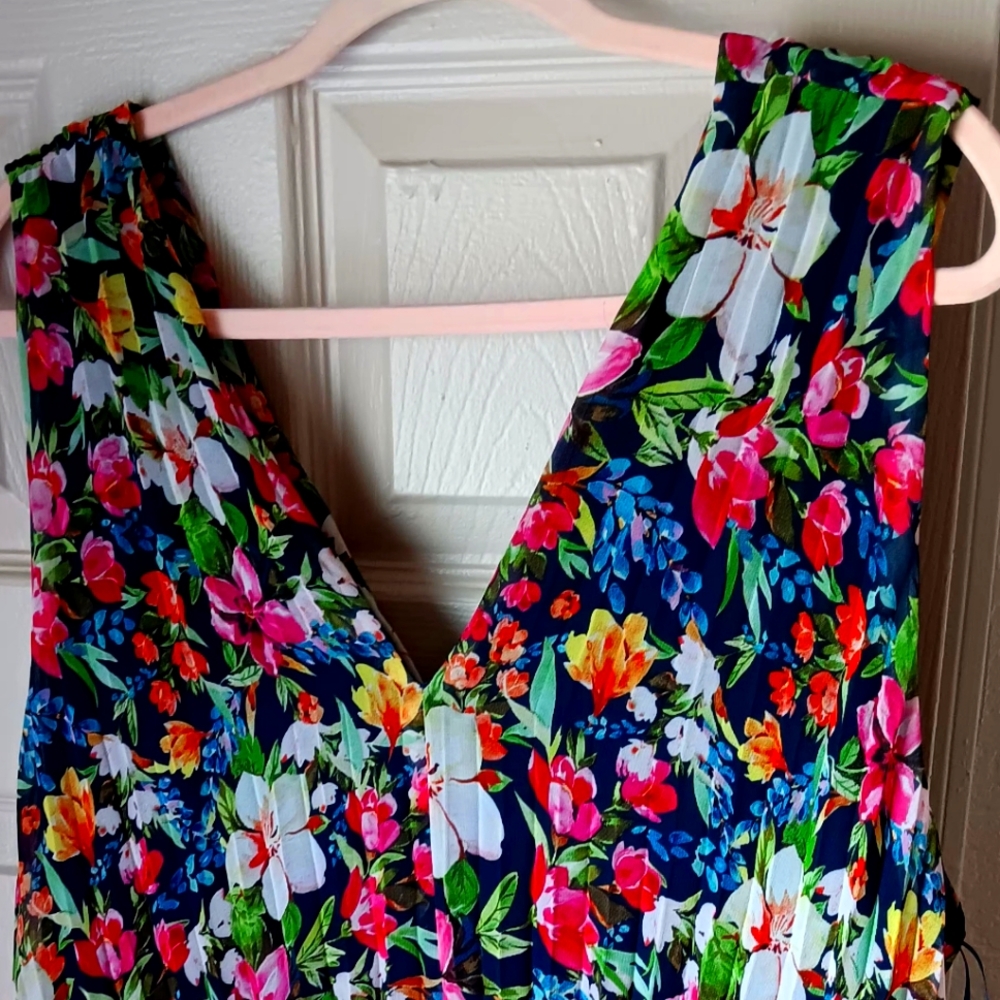 Women's pleated dress